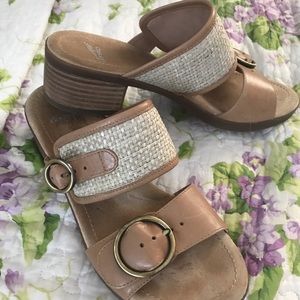 Dansko Lenny Sandal Beige Tan Slip On